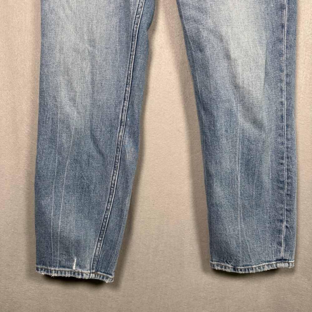 Abercrombie & Fitch The Mom High Rise Jeans Straight Leg Light Wash - Picture 10 of 16